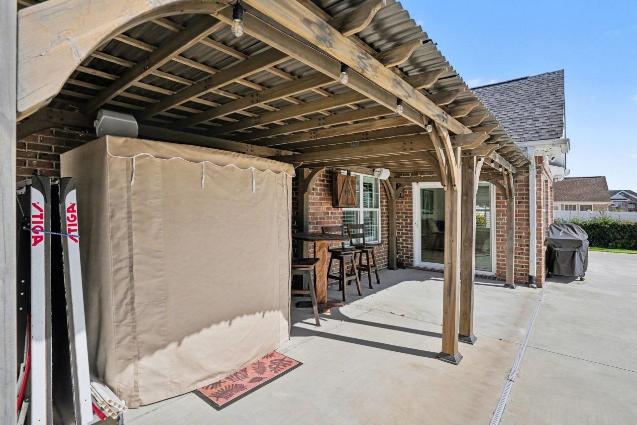 3750 Kingsley Dr. Photo 28