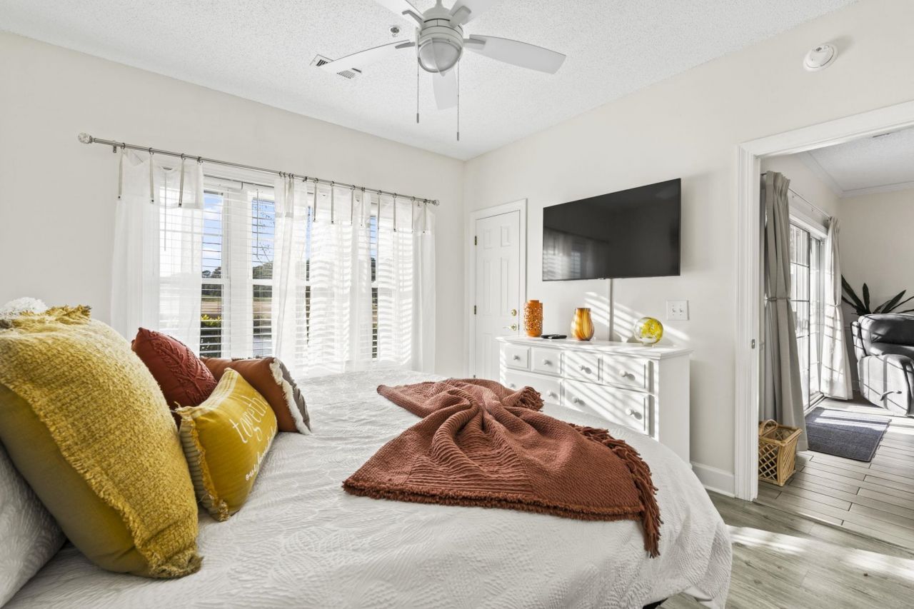 4881 Dahlia Ct.  Photo 22