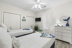 4881 Dahlia Ct.  photo 4