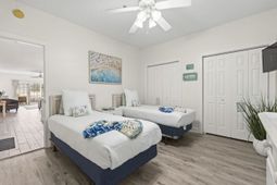 4881 Dahlia Ct.  photo 4