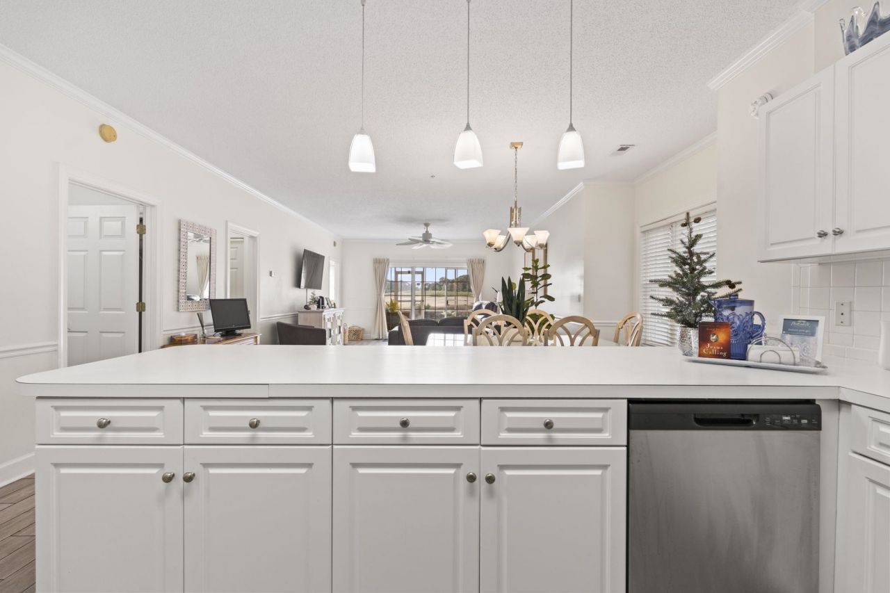 4881 Dahlia Ct.  Photo 9