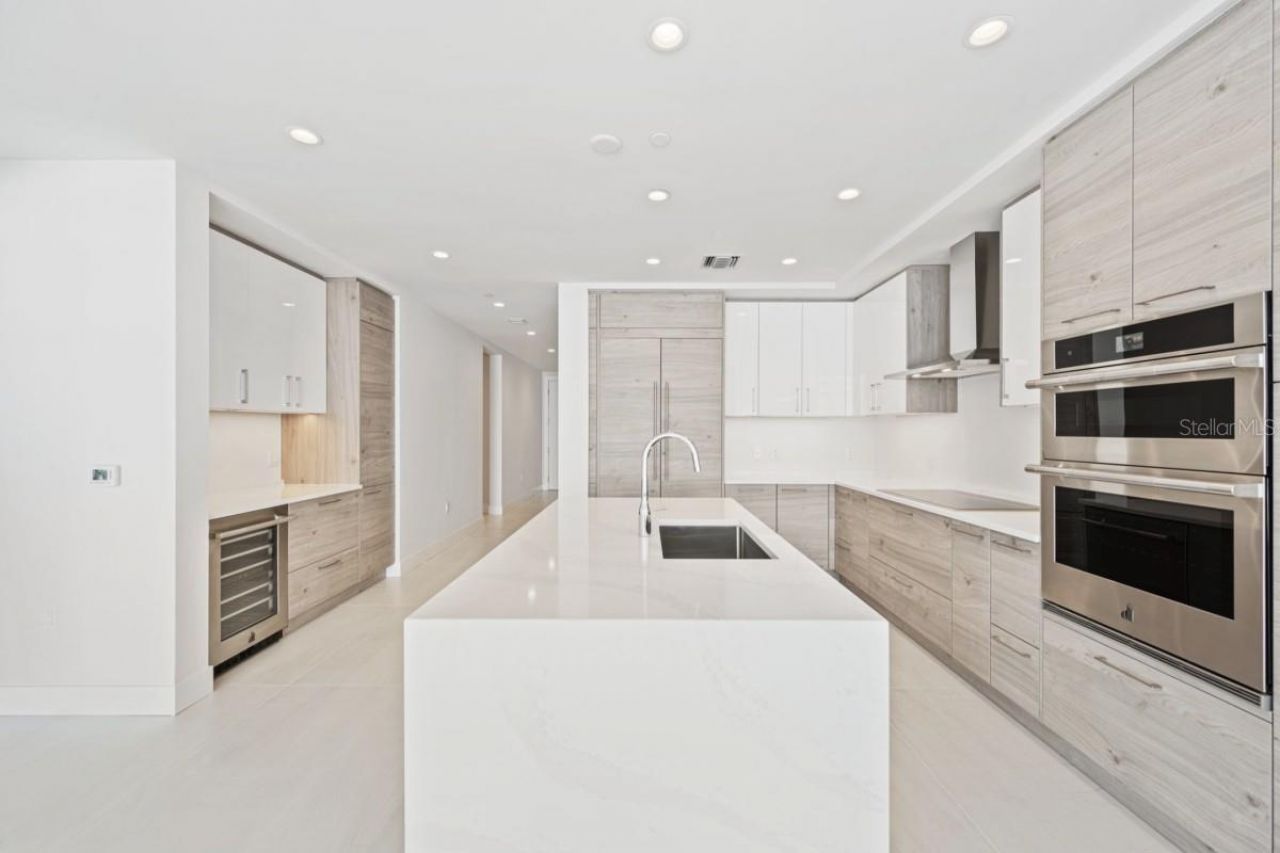 301 1st Street S, Unit 1704, Saint Petersburg, FL 33701 Photo