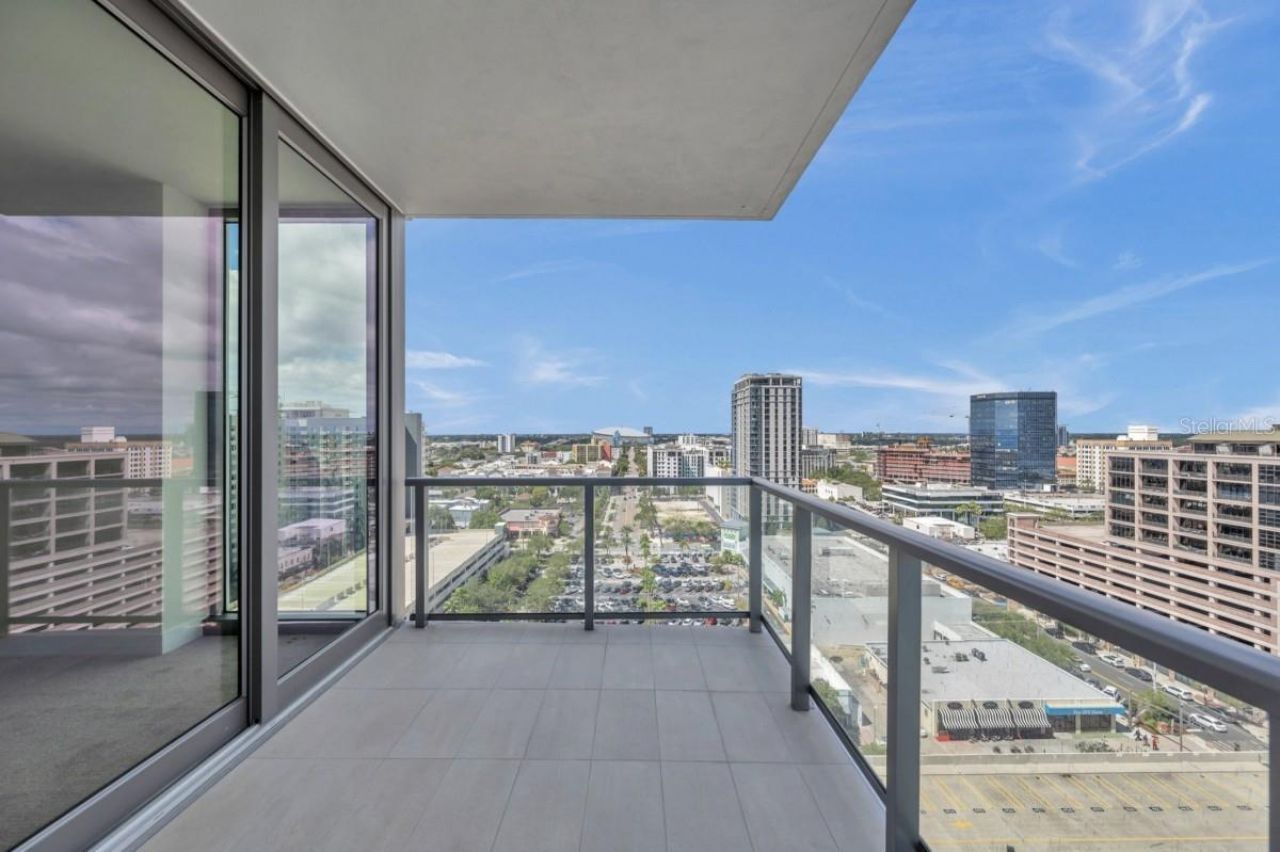 301 1st Street S, Unit 1704, Saint Petersburg, FL 33701 Photo