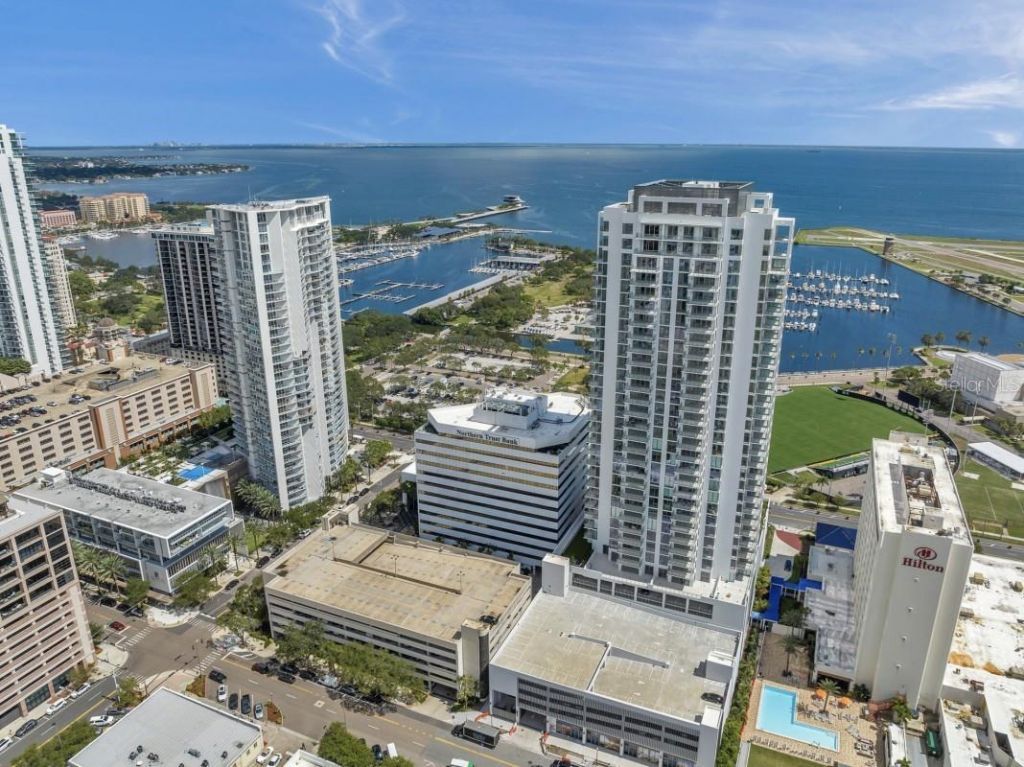 301 1st Street S, Unit 1704, Saint Petersburg, FL 33701 Photo