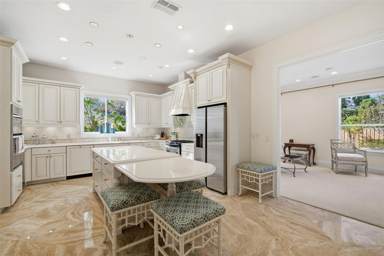 4117 W Azeele Street, Tampa, FL 33609 Photo