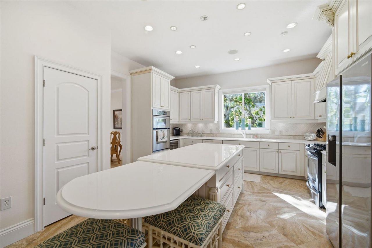 4117 W Azeele Street, Tampa, FL 33609 Photo