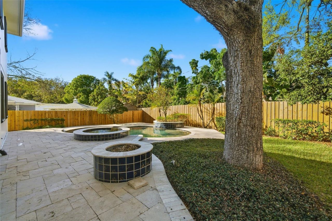 4117 W Azeele Street, Tampa, FL 33609 Photo