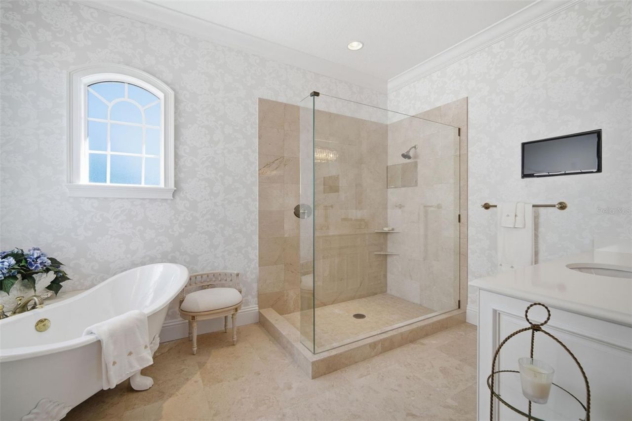 4117 W Azeele Street, Tampa, FL 33609 Photo