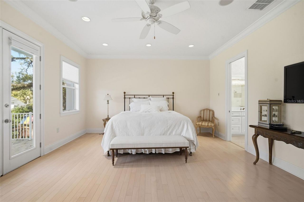 4117 W Azeele Street, Tampa, FL 33609 Photo