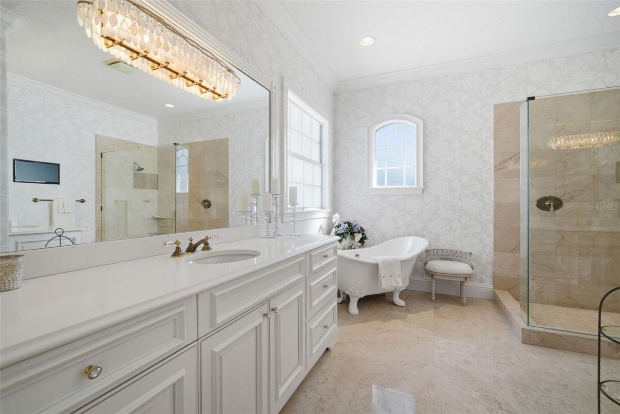 4117 W Azeele Street, Tampa, FL 33609 Photo