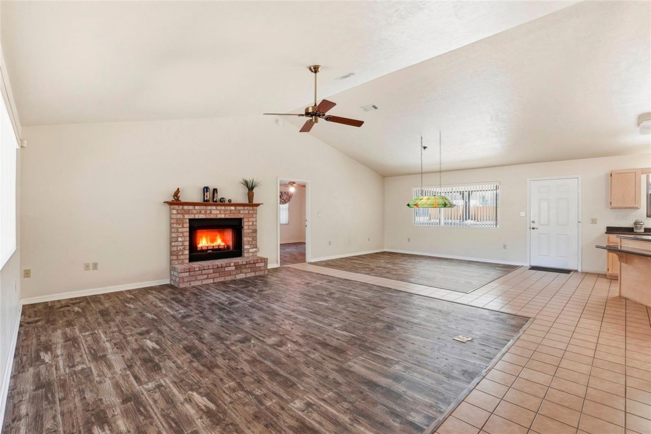 534 SW Thorne Lane, Fort White, FL 32038 Photo