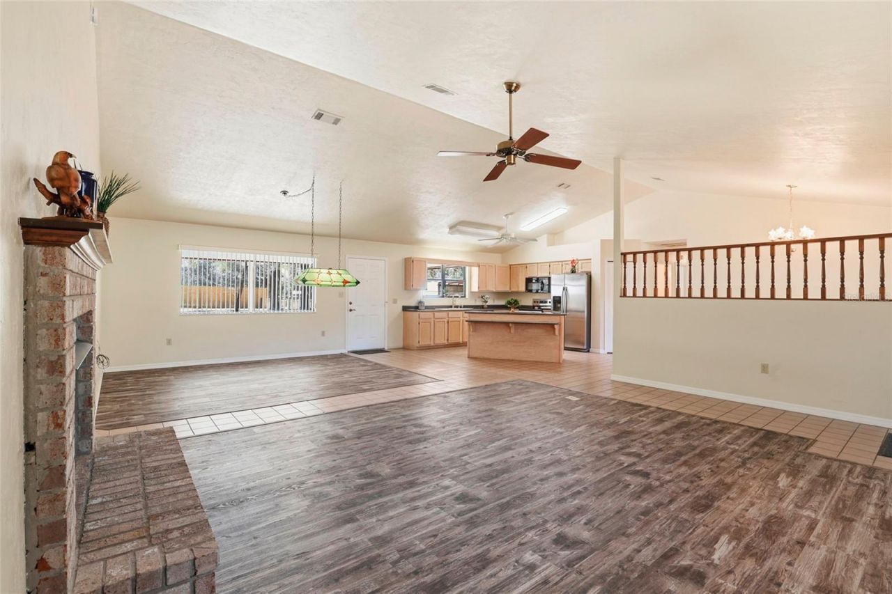 534 SW Thorne Lane, Fort White, FL 32038 Photo