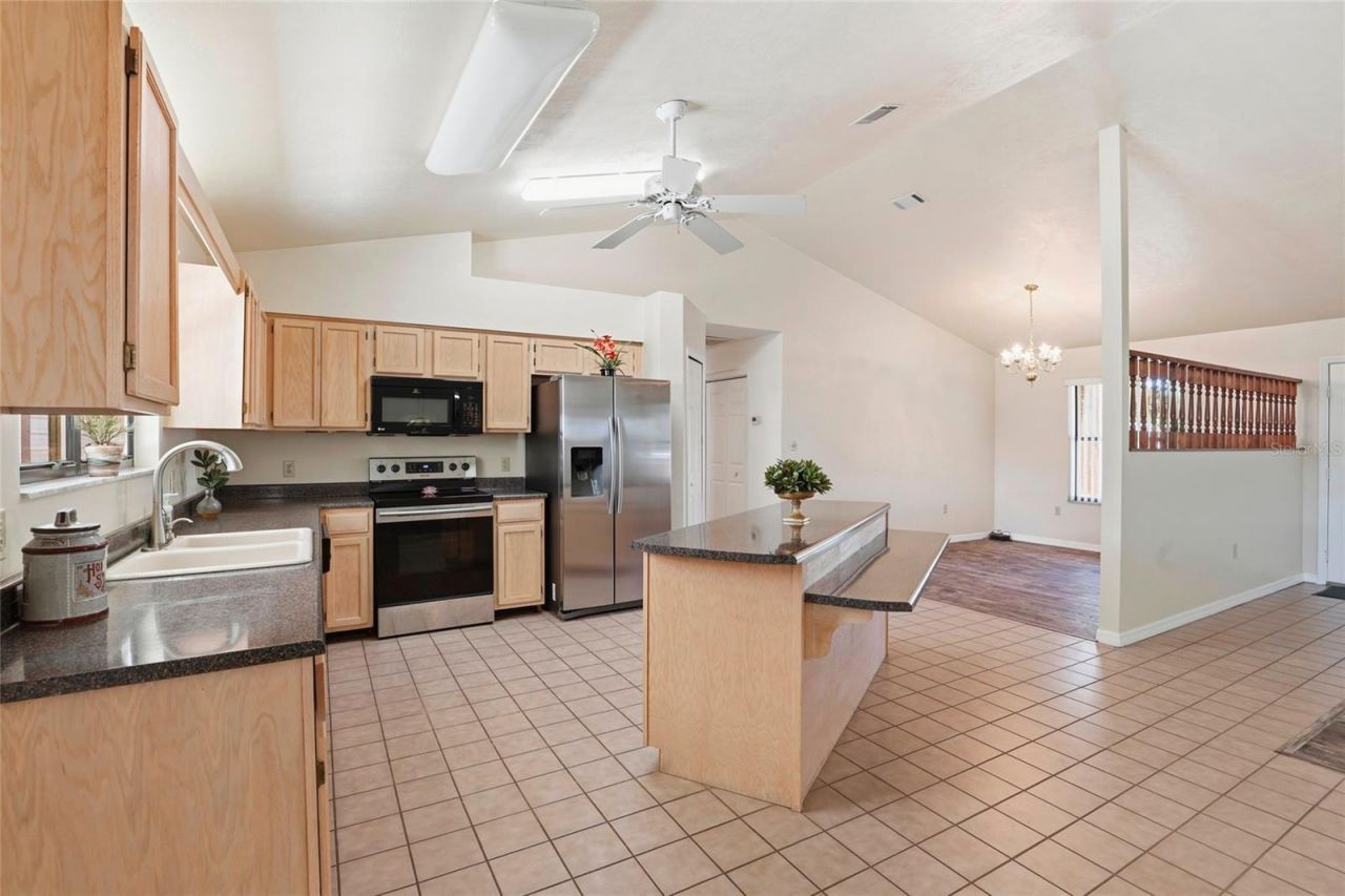 534 SW Thorne Lane, Fort White, FL 32038 Photo