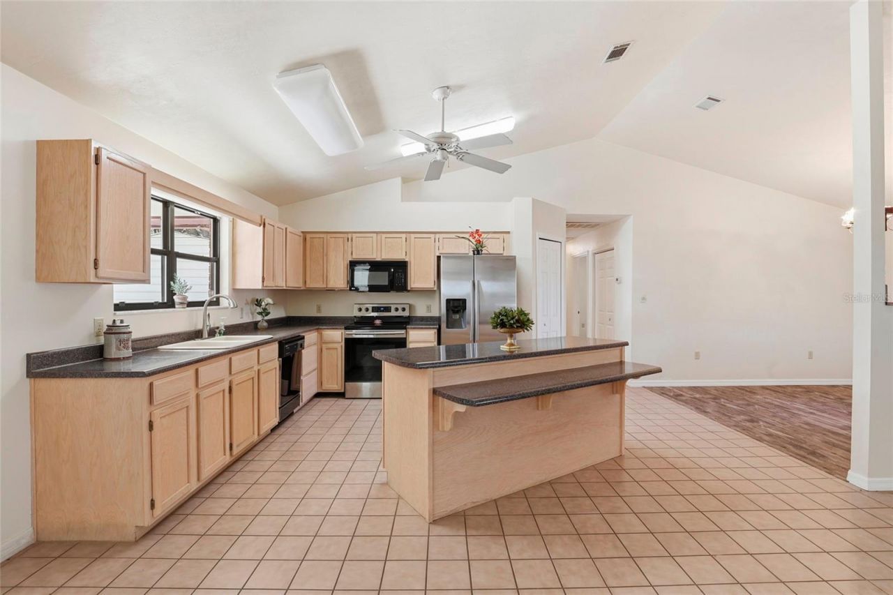 534 SW Thorne Lane, Fort White, FL 32038 Photo