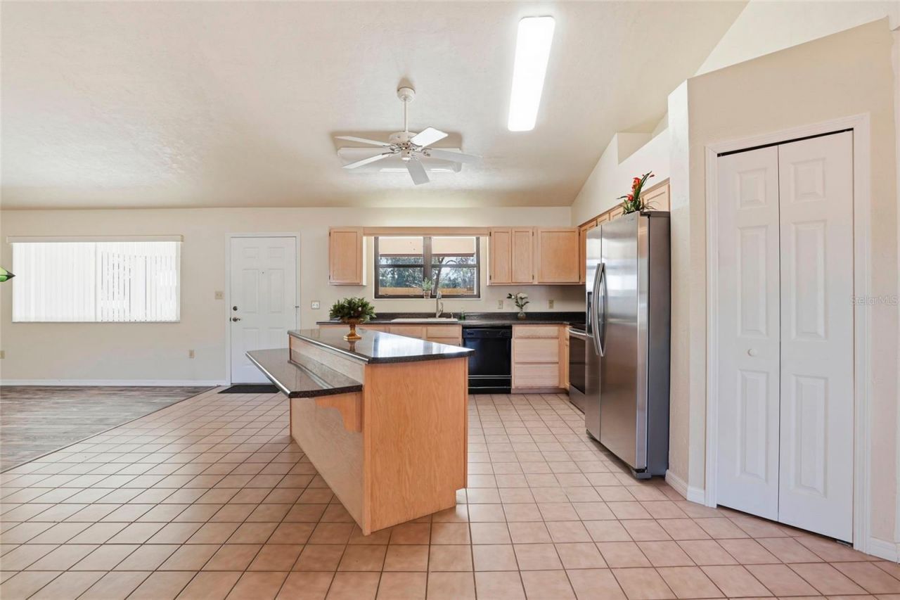 534 SW Thorne Lane, Fort White, FL 32038 Photo