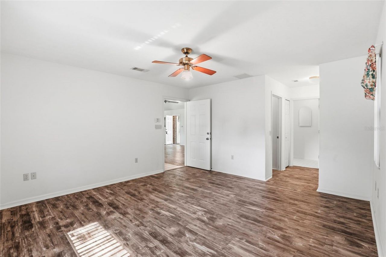 534 SW Thorne Lane, Fort White, FL 32038 Photo