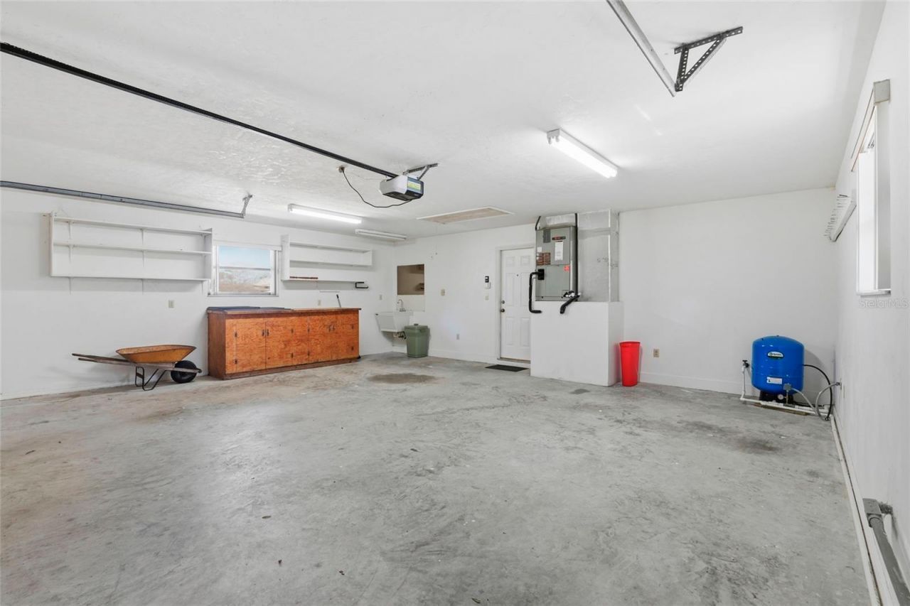 534 SW Thorne Lane, Fort White, FL 32038 Photo