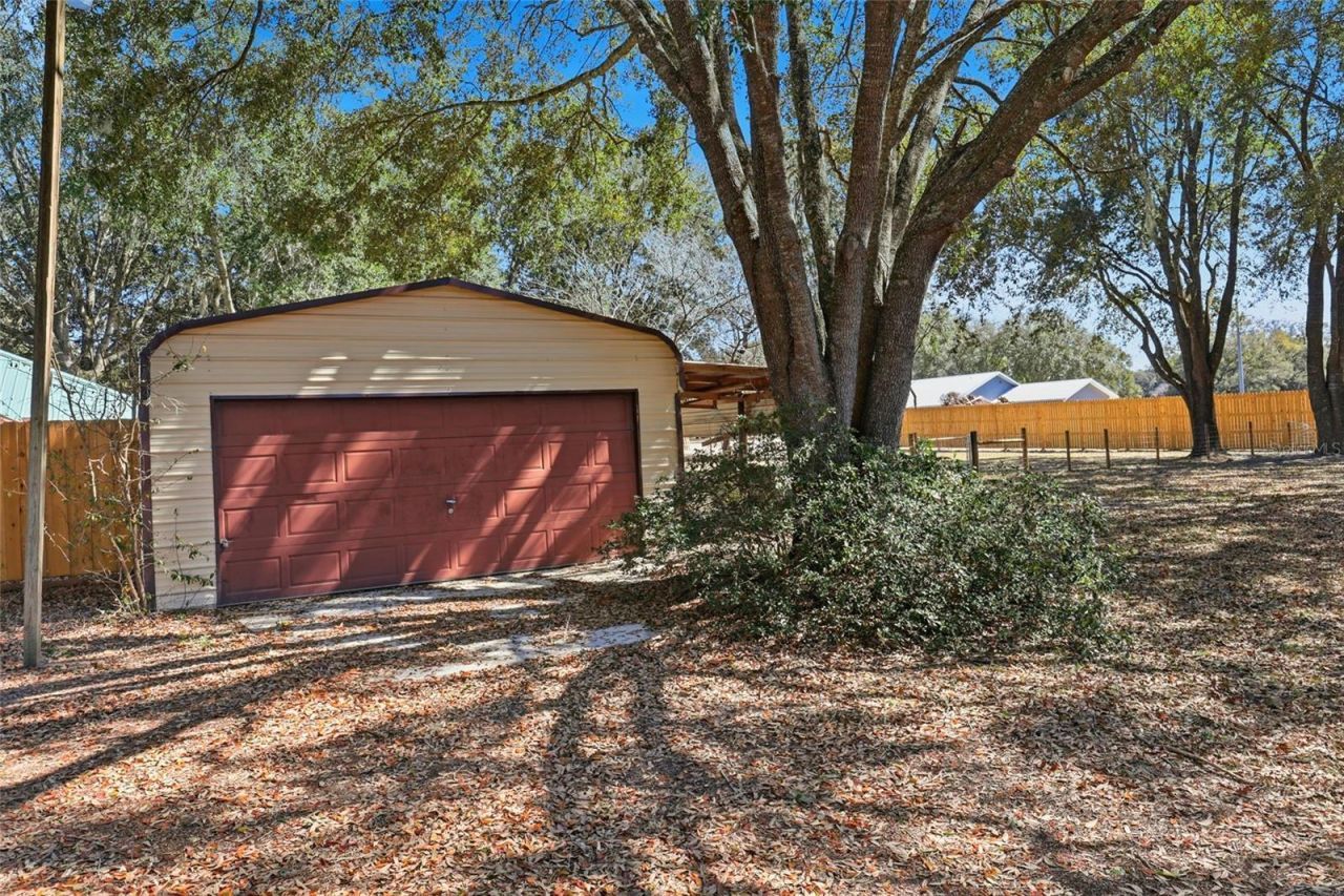 534 SW Thorne Lane, Fort White, FL 32038 Photo