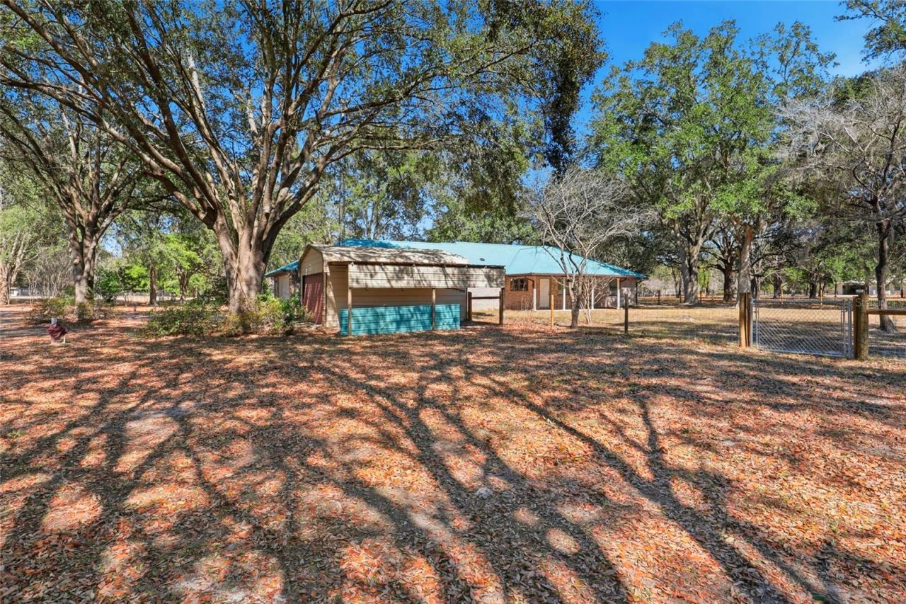 534 SW Thorne Lane, Fort White, FL 32038 Photo