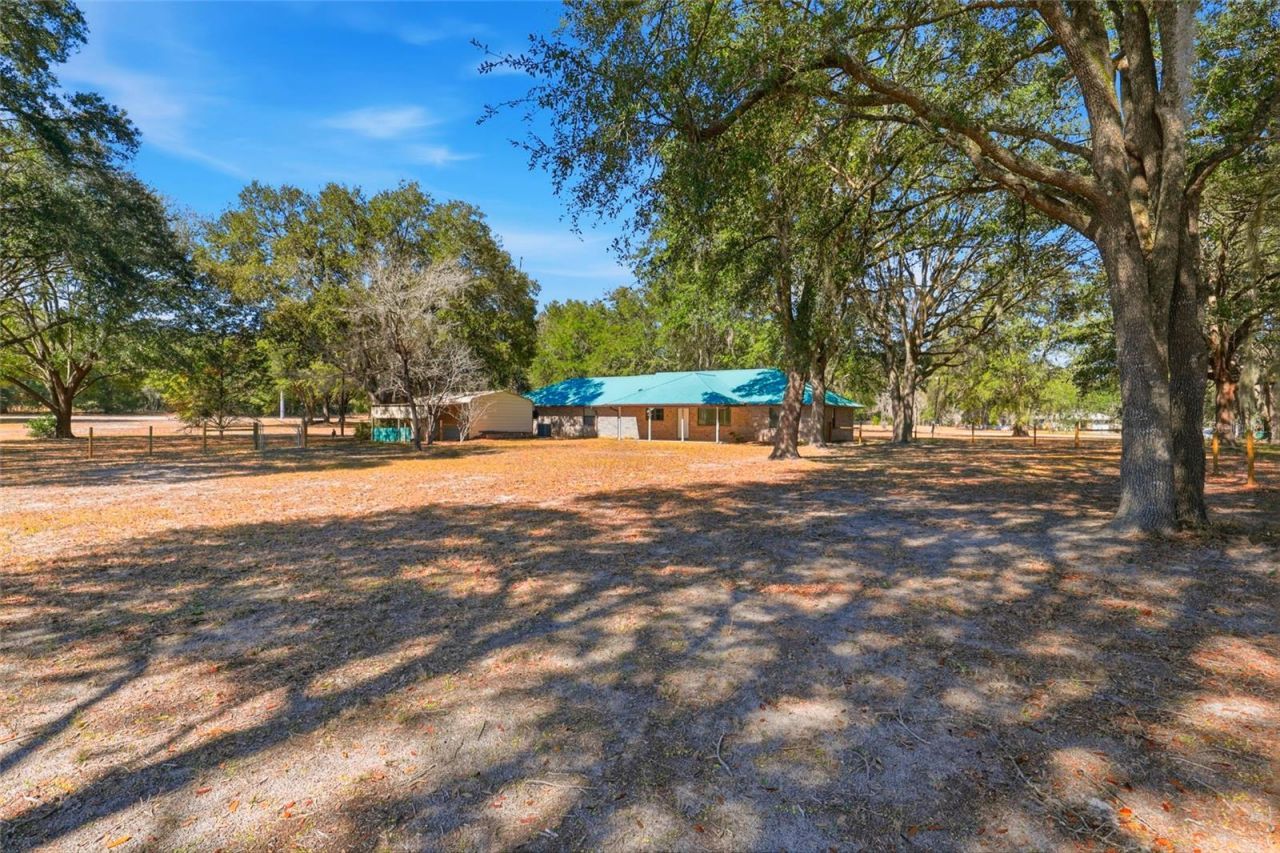 534 SW Thorne Lane, Fort White, FL 32038 Photo