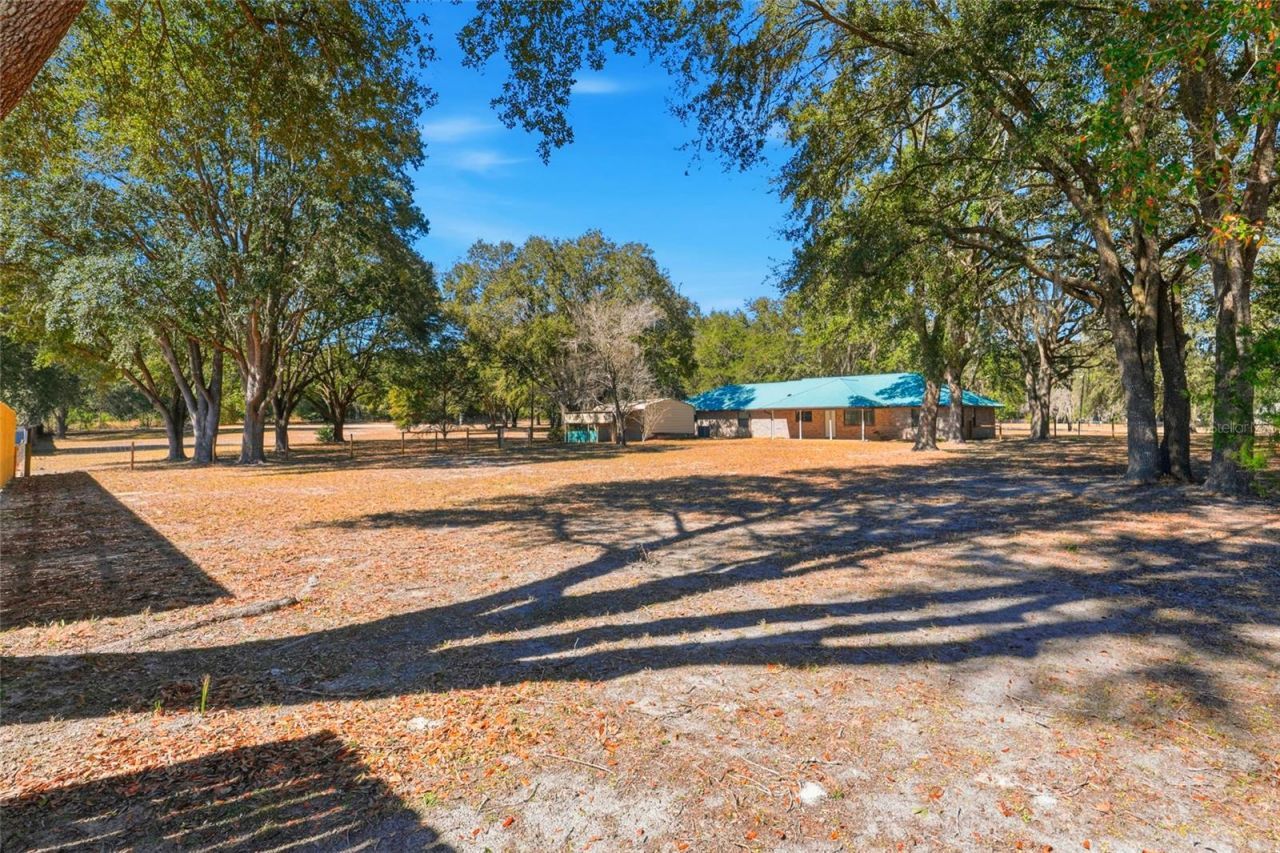 534 SW Thorne Lane, Fort White, FL 32038 Photo