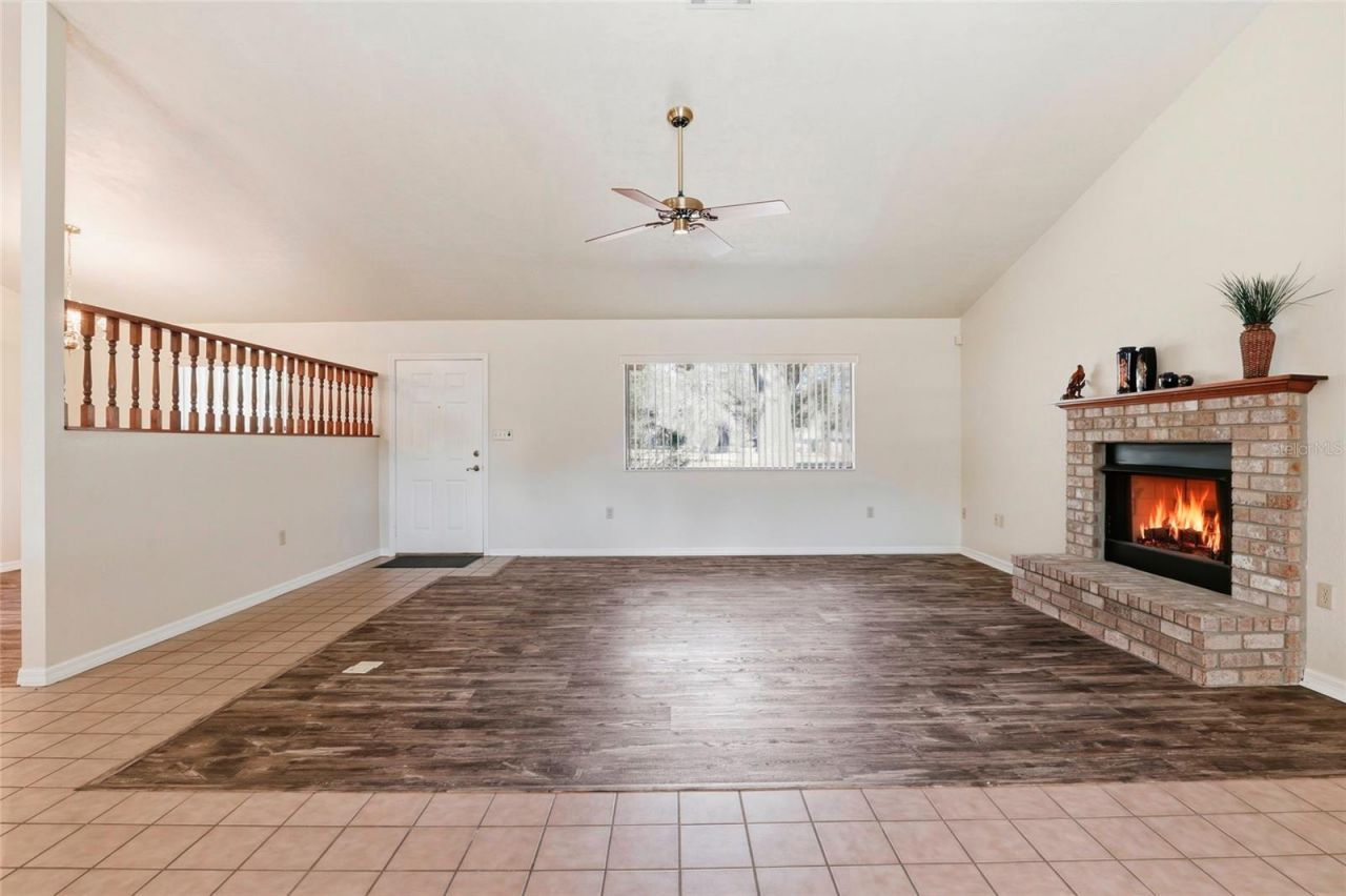 534 SW Thorne Lane, Fort White, FL 32038 Photo