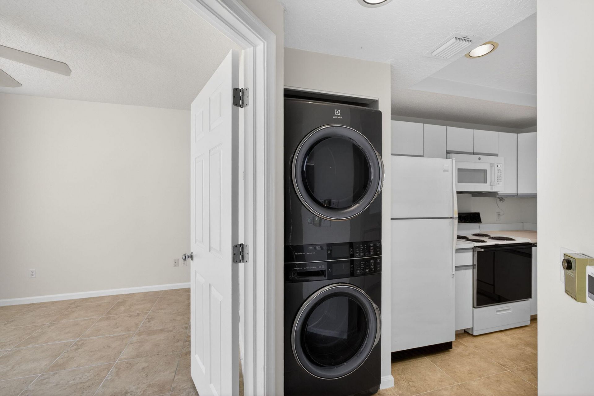 101 Muirfield Court, Unit 101d, Jupiter, FL 33458 Photo