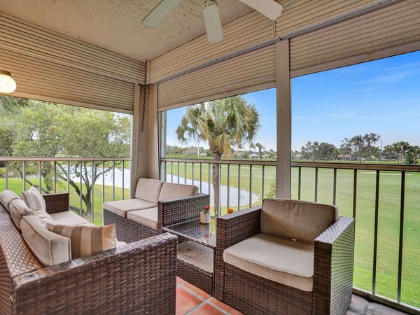 10303 N Andover Coach Lane, Unit B1, Lake Worth, FL 33449