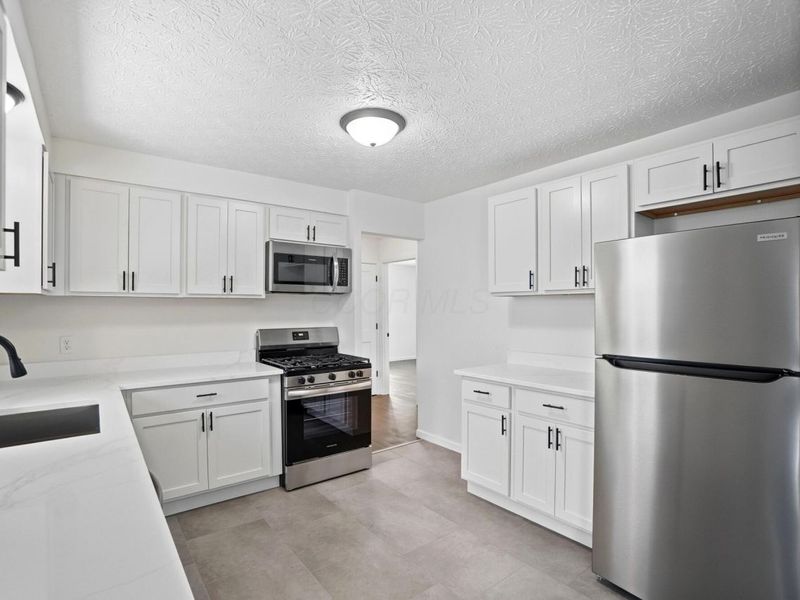 1035 E Fulton Street , Columbus, OH 43227 Photo 19