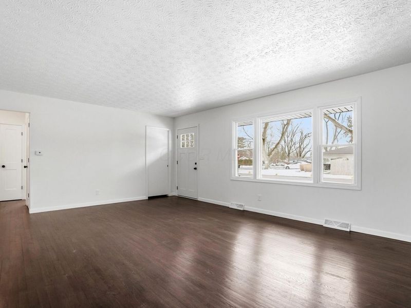 1035 E Fulton Street , Columbus, OH 43227 Photo 7