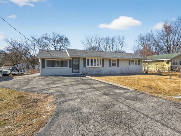 34146 S Wildwood Street, Wilmington, IL 60481