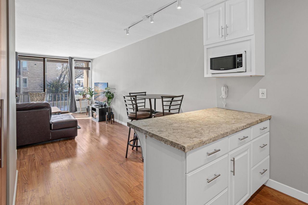 4030 15th Avenue S, Unit 7C, Minneapolis, MN 55407 Main Photo