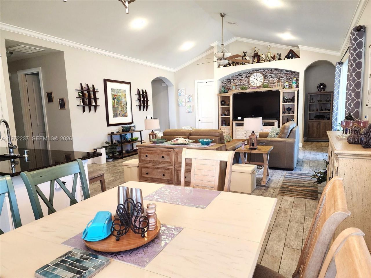 108 Oak Knolls Circle, Sebring, FL 33876 Photo