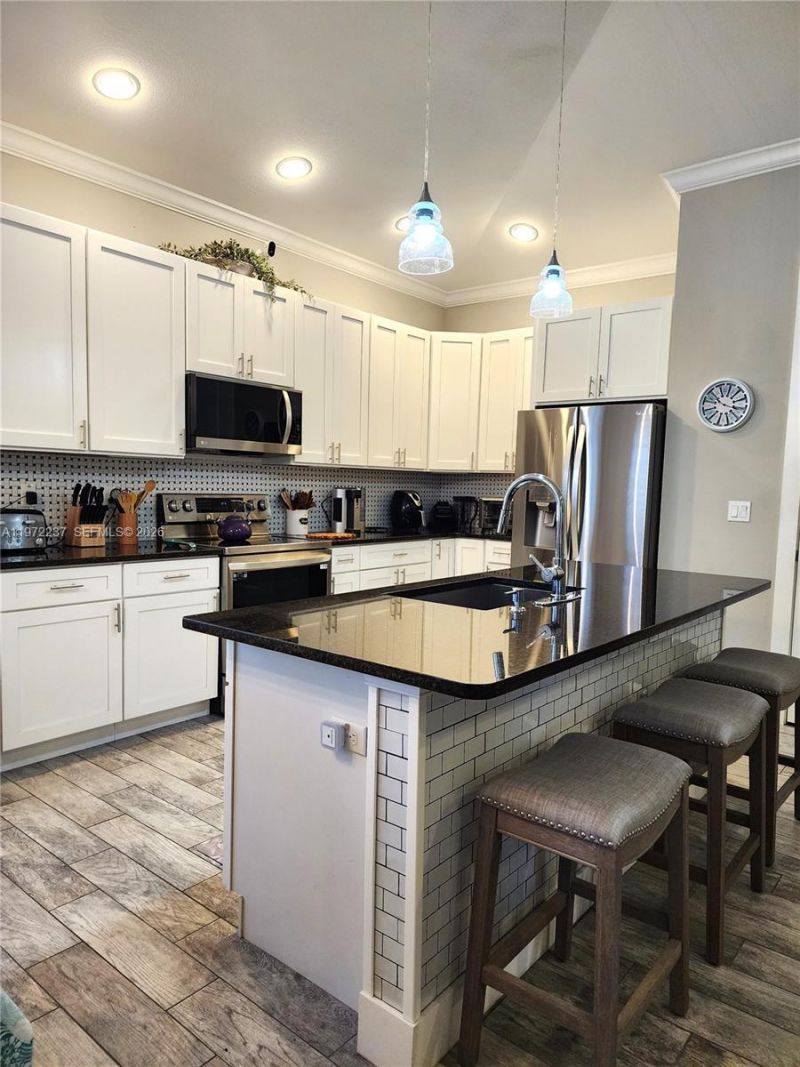 108 Oak Knolls Circle, Sebring, FL 33876 Photo