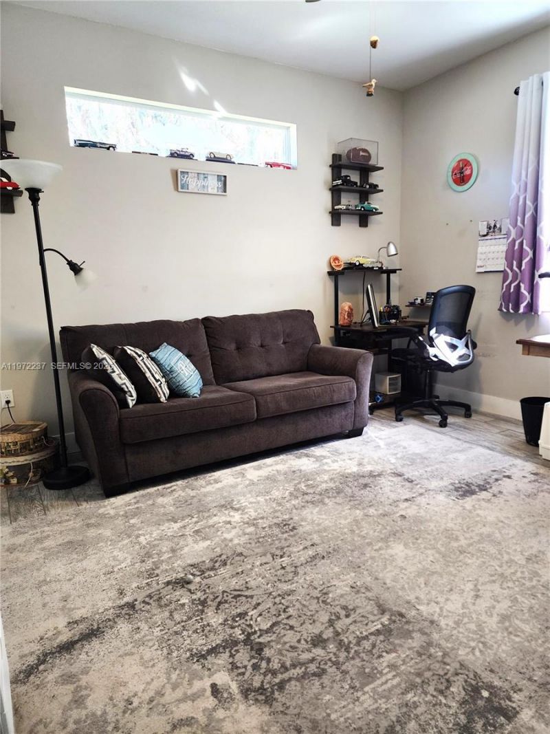 108 Oak Knolls Circle, Sebring, FL 33876 Photo