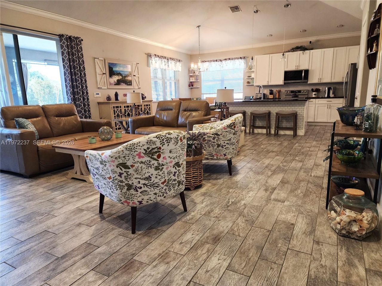 108 Oak Knolls Circle, Sebring, FL 33876 Photo