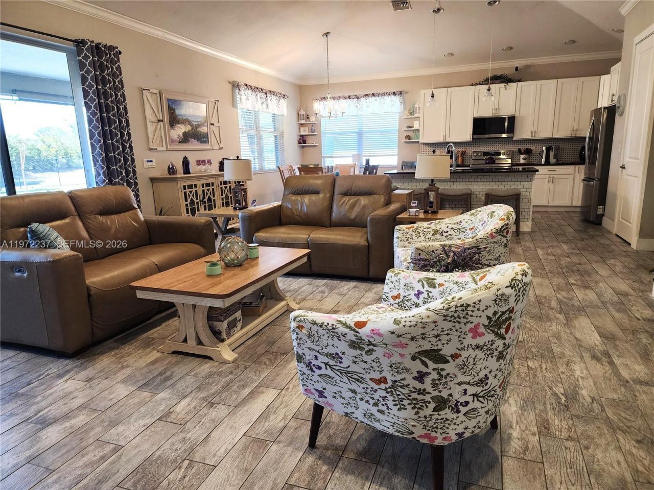 108 Oak Knolls Circle, Sebring, FL 33876 Photo