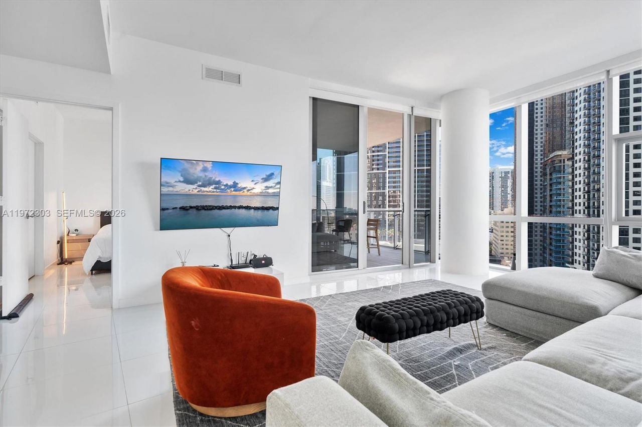 851 NE 1st Ave, Unit 1712, Miami, FL 33132 Photo