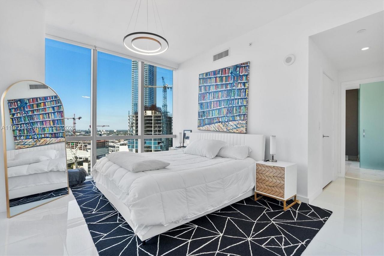 851 NE 1st Ave, Unit 1712, Miami, FL 33132 Photo