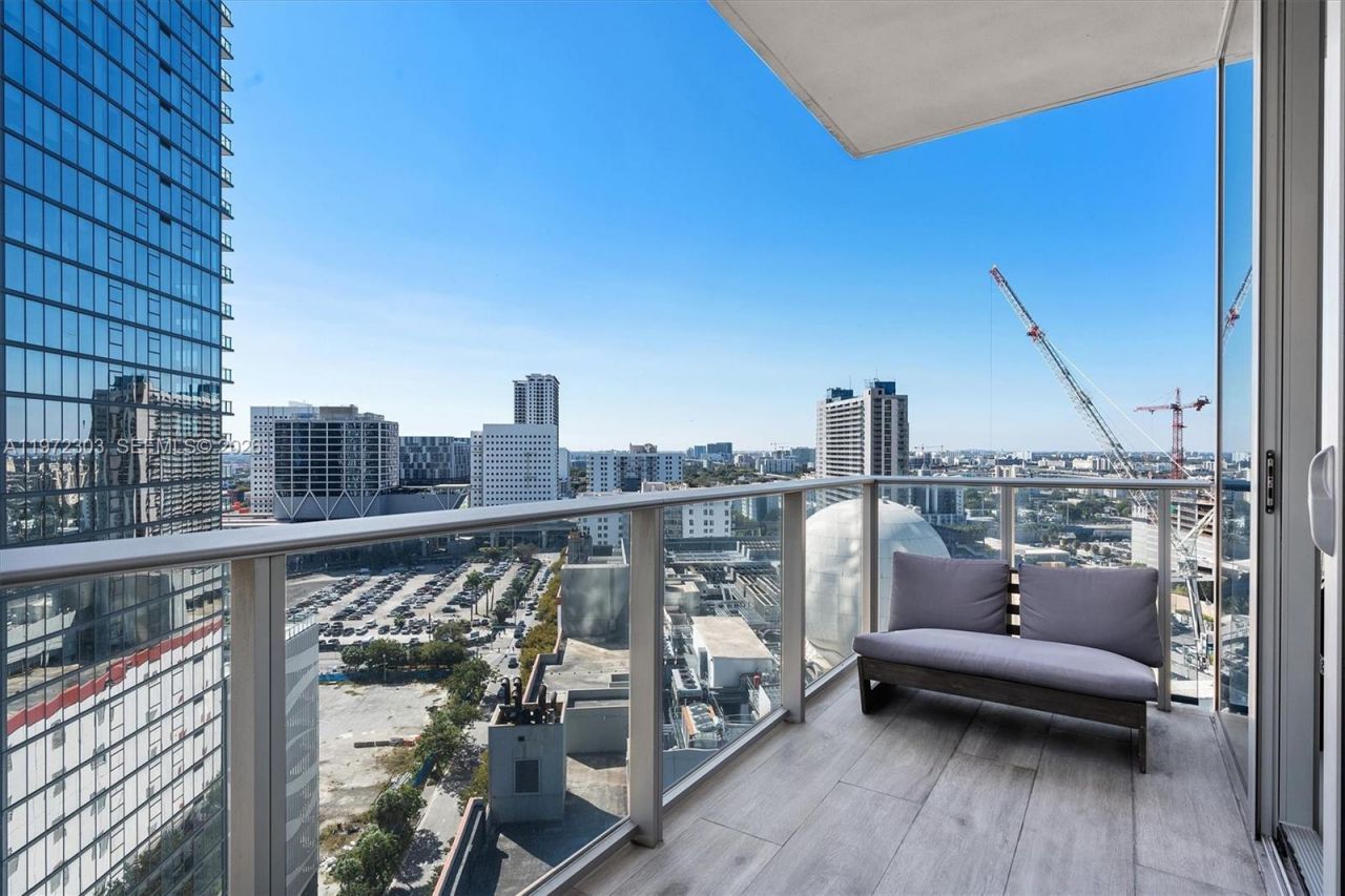 851 NE 1st Ave, Unit 1712, Miami, FL 33132 Photo