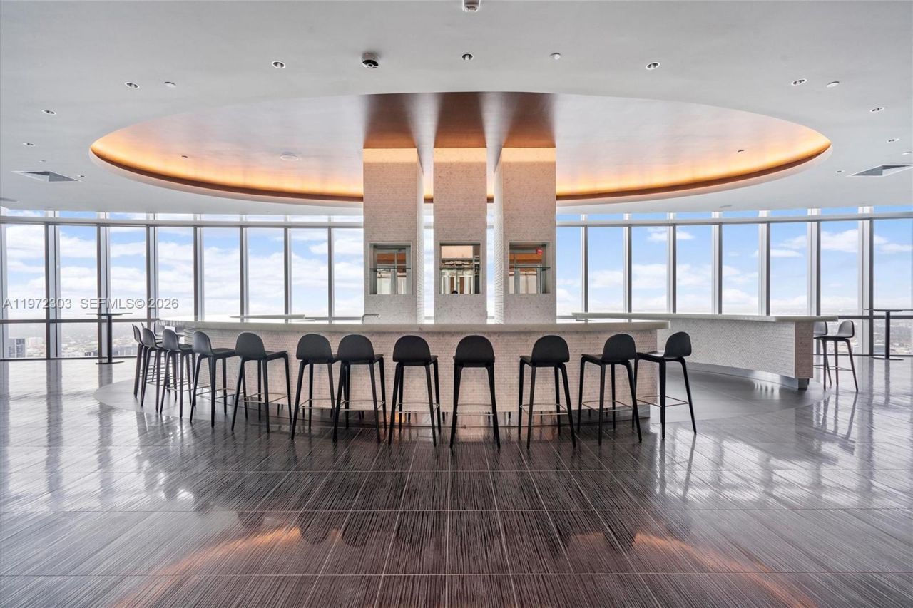 851 NE 1st Ave, Unit 1712, Miami, FL 33132 Photo