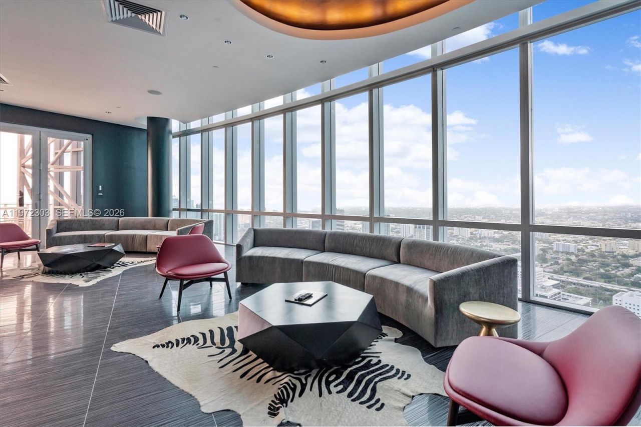 851 NE 1st Ave, Unit 1712, Miami, FL 33132 Photo