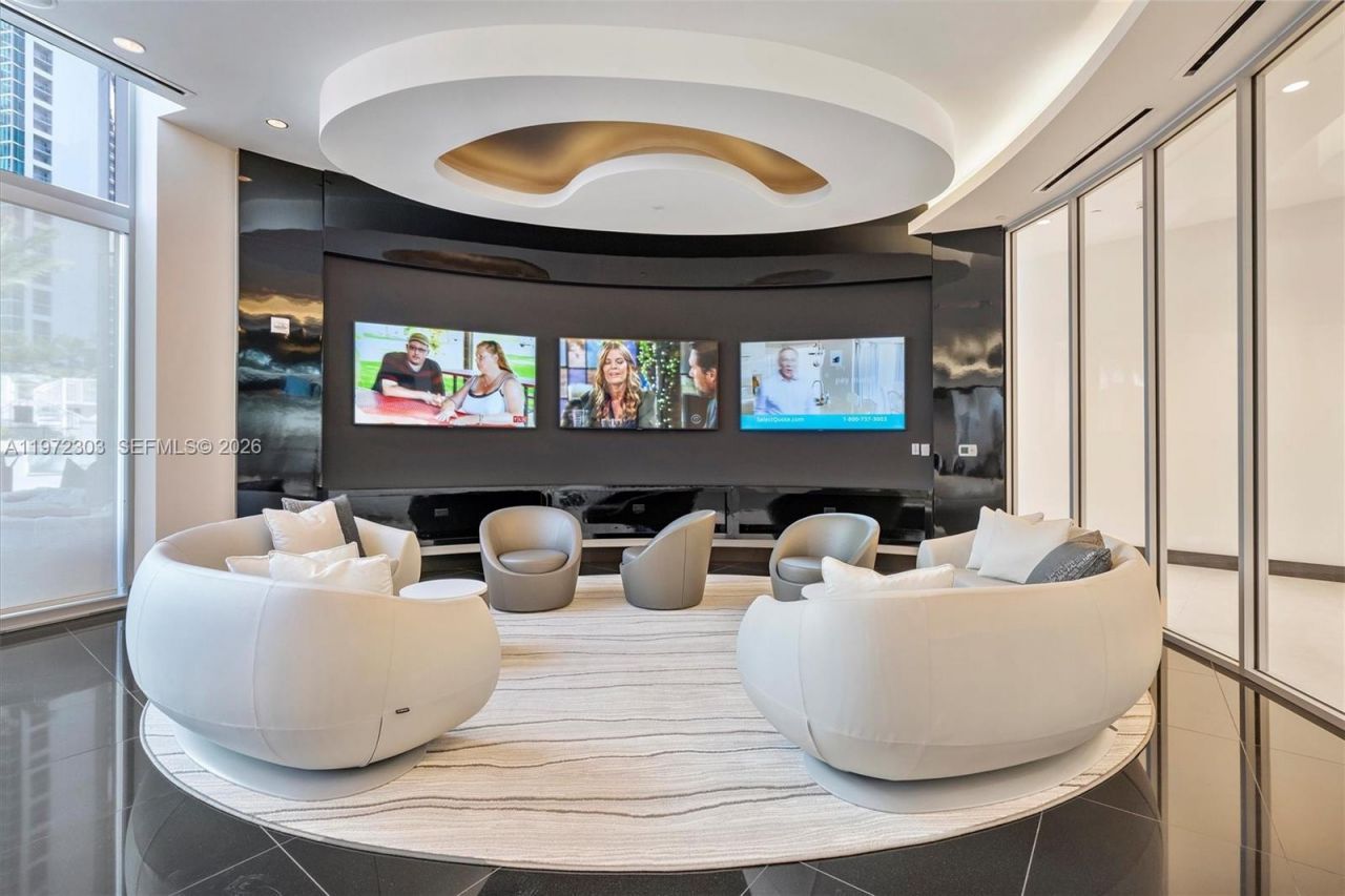 851 NE 1st Ave, Unit 1712, Miami, FL 33132 Photo