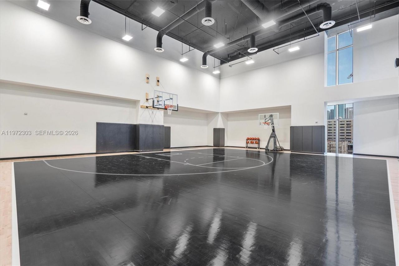 851 NE 1st Ave, Unit 1712, Miami, FL 33132 Photo