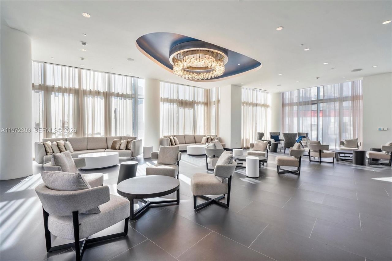 851 NE 1st Ave, Unit 1712, Miami, FL 33132 Photo