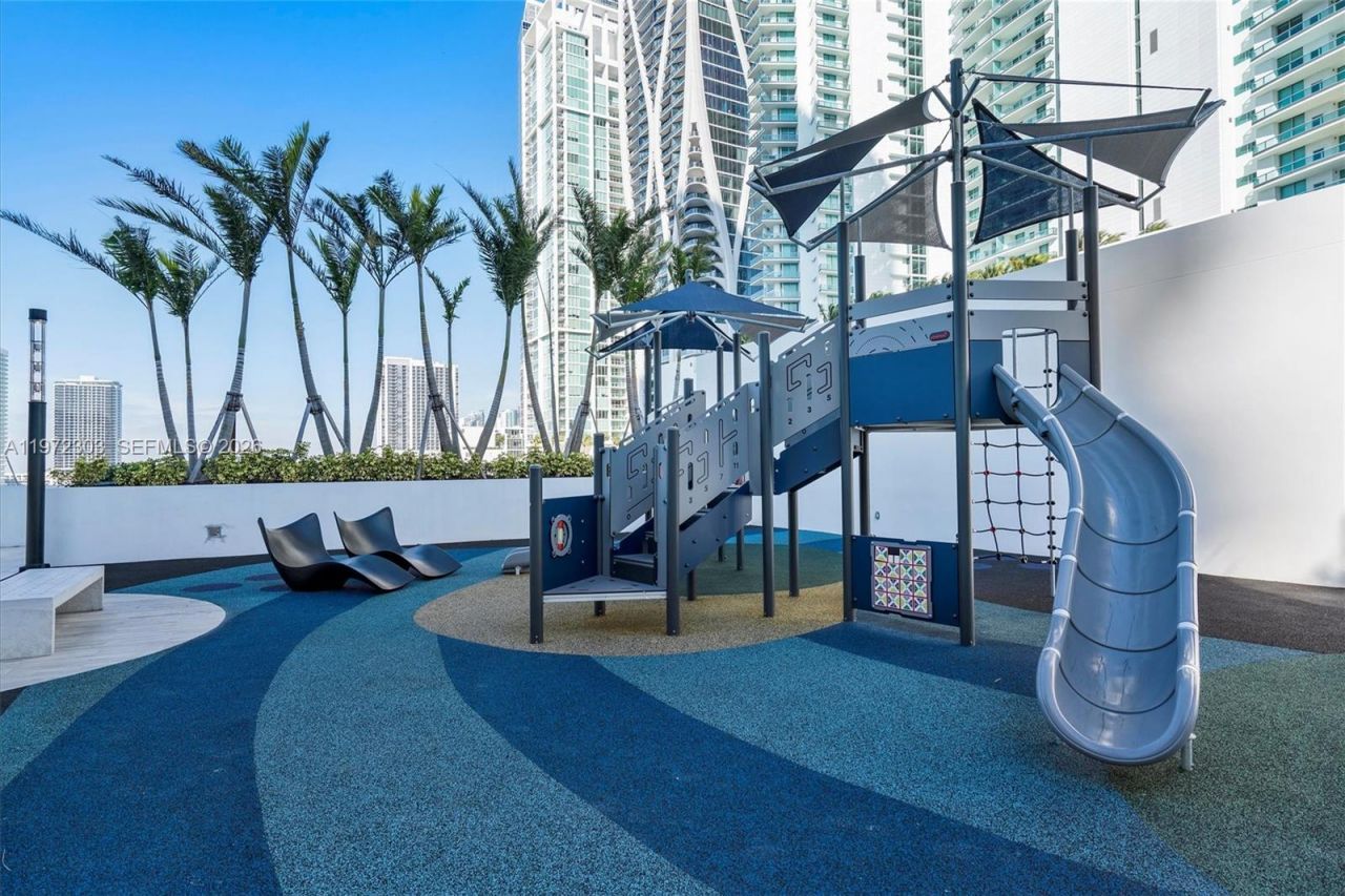 851 NE 1st Ave, Unit 1712, Miami, FL 33132 Photo
