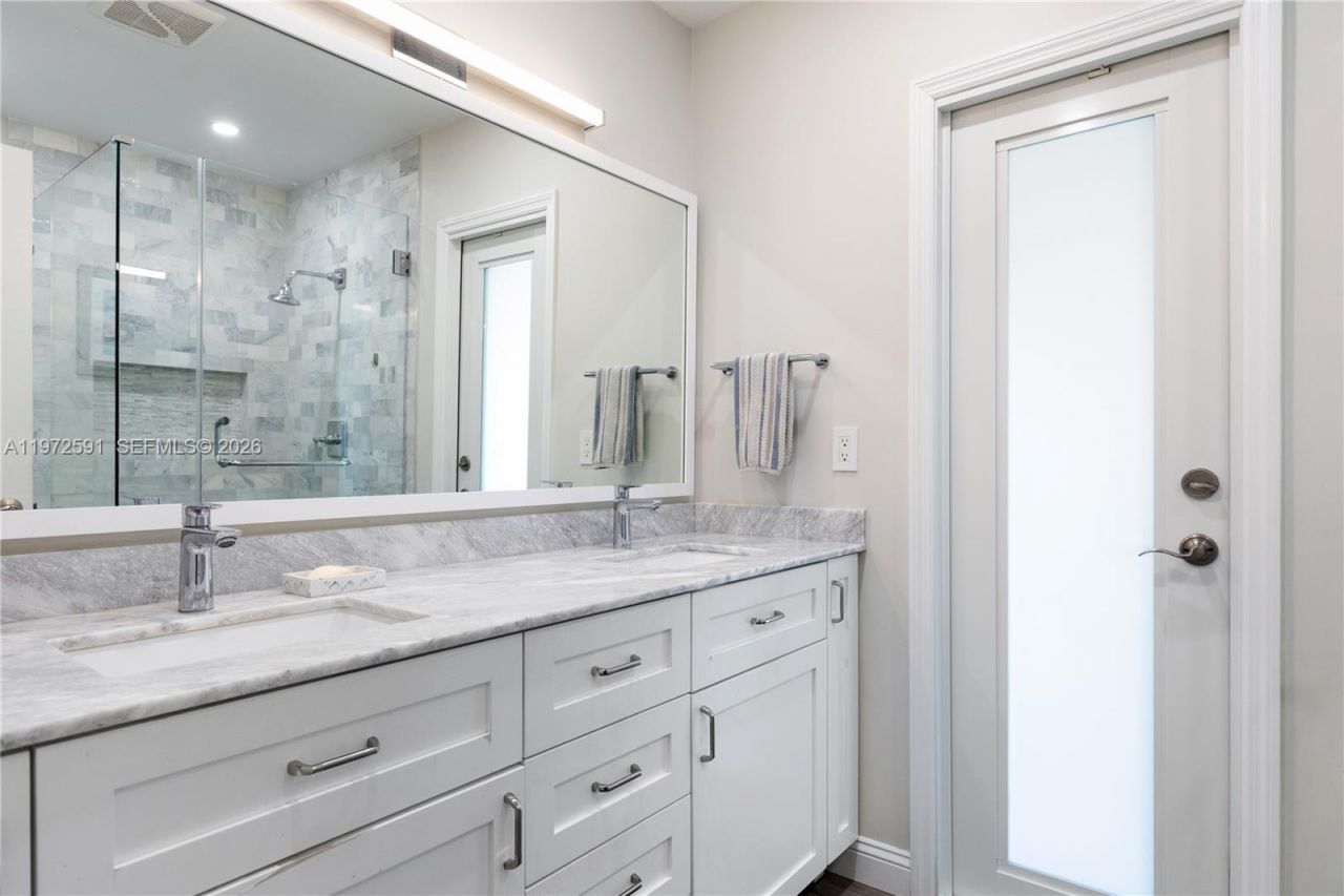 8121 SW 203rd St, Cutler Bay, FL 33189 Photo