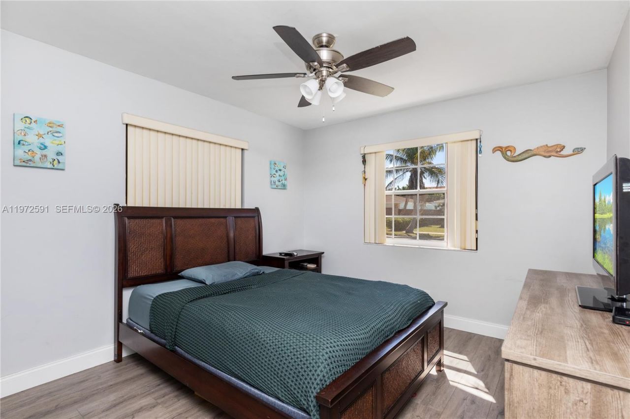 8121 SW 203rd St, Cutler Bay, FL 33189 Photo