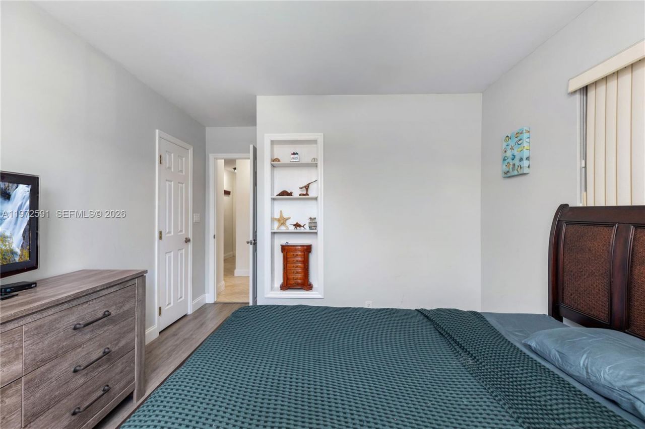 8121 SW 203rd St, Cutler Bay, FL 33189 Photo