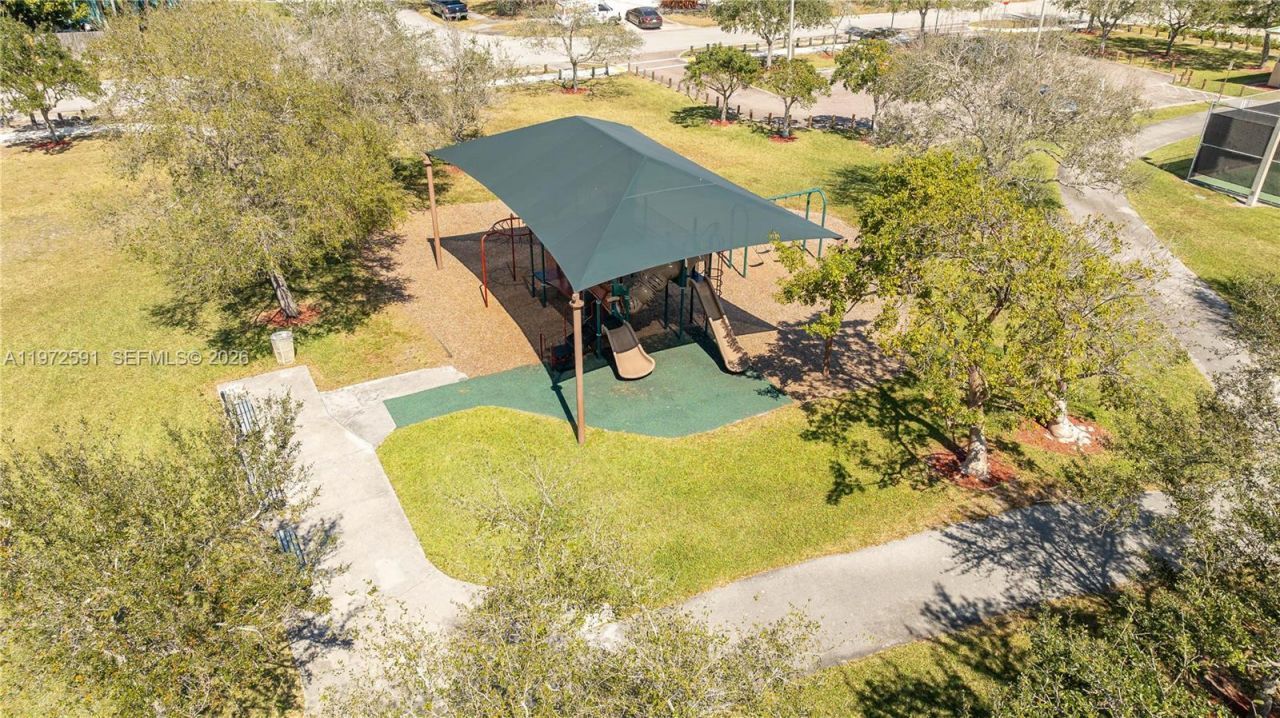 8121 SW 203rd St, Cutler Bay, FL 33189 Photo